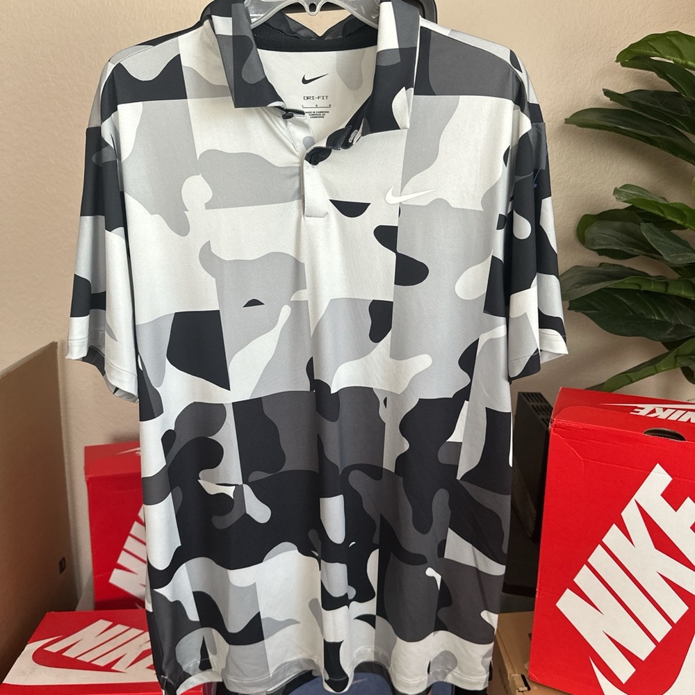 Nike Men's PGA golf tour Monochrome Camo Polo Shirt